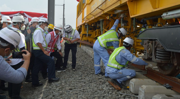 Rel Kereta Cepat Jakarta–Bandung Mulai Dipasang, Pemasangan dengan Teknologi Canggih